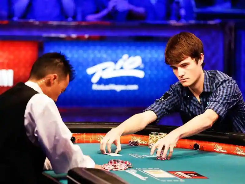 Details to think about when buying a texas holdem Site